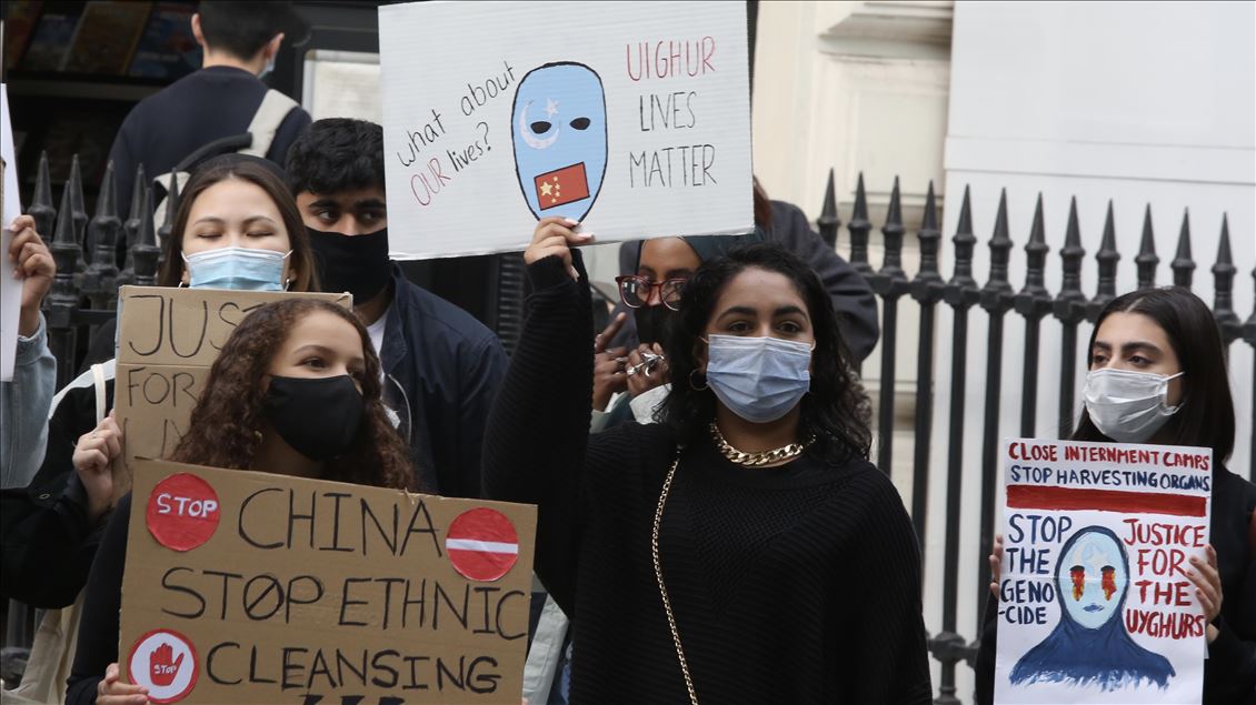 Londër, protestohet ndaj presionit të Kinës kundër turqve ujgurë
