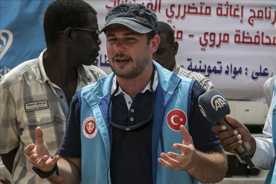 السودان.. "الديانة التركي" يوزع مساعدات على متضرري الفيضان