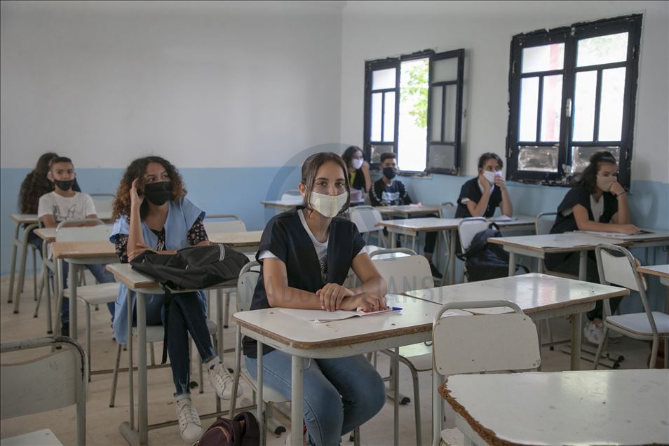 تونس.. عودة الدراسة وسط إجراءات احترازية من كورونا
