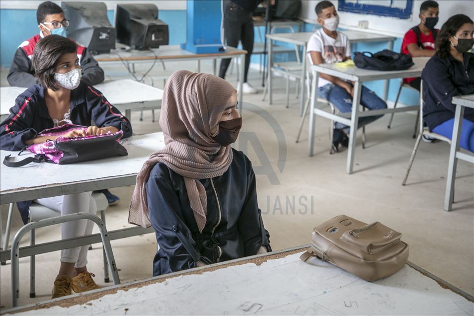 تونس .. دەست پێ کردنی خوێندن
