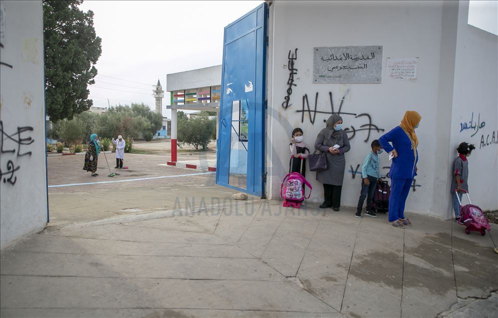 تونس .. دەست پێ کردنی خوێندن
