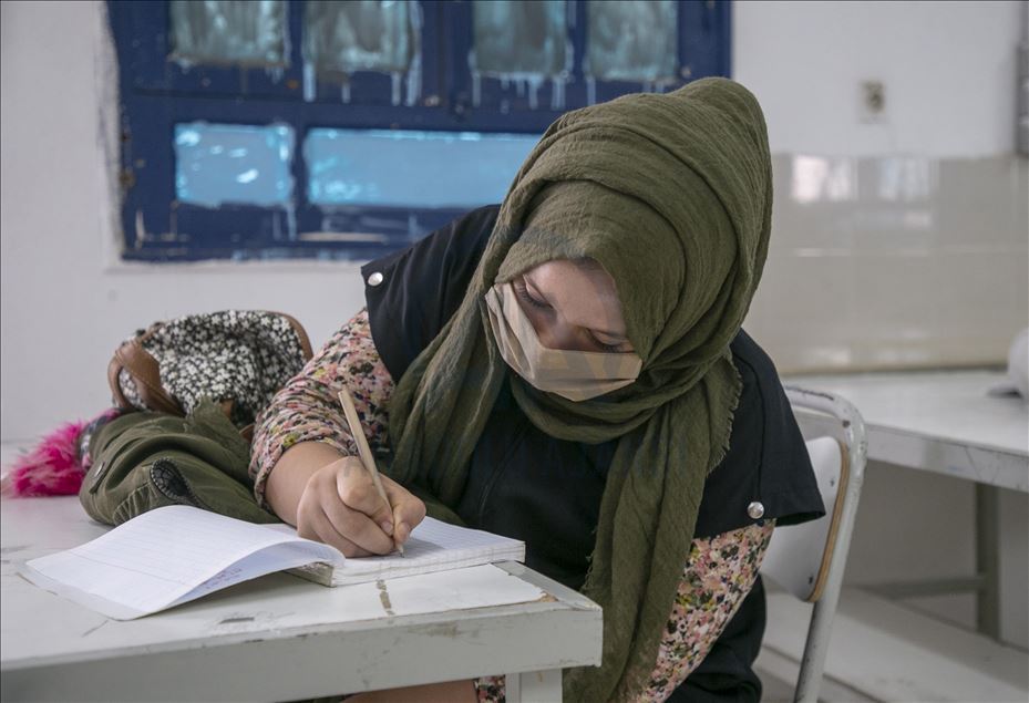 تونس .. دەست پێ کردنی خوێندن
