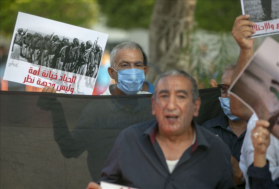 وقفة احتجاجية تونسية: "يا حكام التطبيع.. فلسطين ليست للبيع"