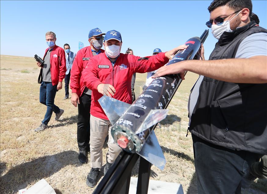Bakanlar Varank ve Karaismailoğlu TÜRKSAT Model Uydu Yarışması'na katıldı