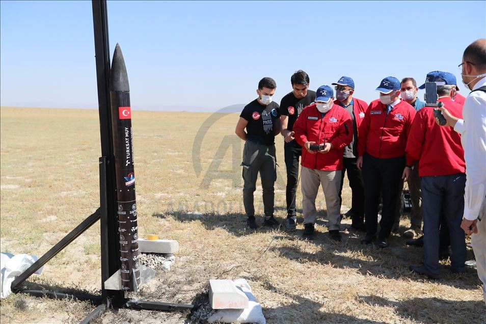 Bakanlar Varank ve Karaismailoğlu TÜRKSAT Model Uydu Yarışması'na katıldı
