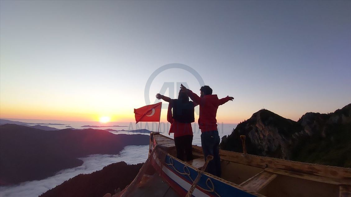 له كوێستانێكدا كه دوو ههزار و ٧٠٠ مهتر له رووی دهریاوه بهرزه قەیاغ دروست كراوه