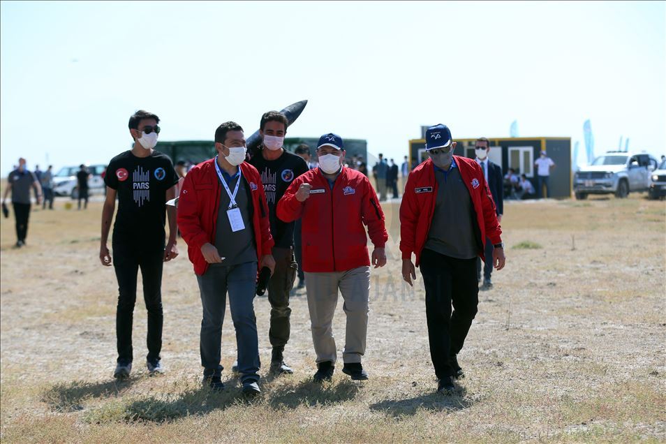 Bakanlar Varank ve Karaismailoğlu TÜRKSAT Model Uydu Yarışması'na katıldı