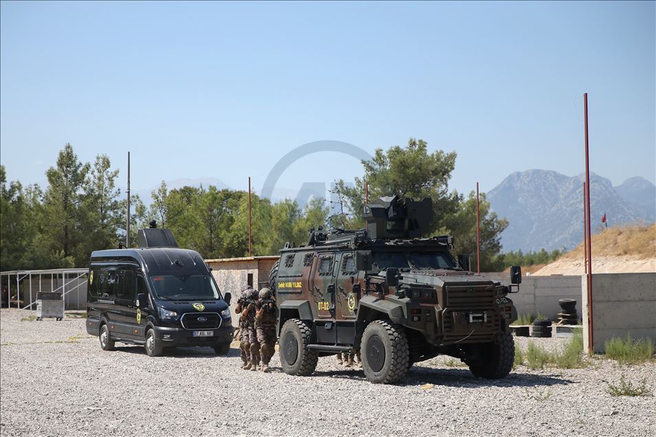 Antalya'da PÖH timine iki zırhlı takviye