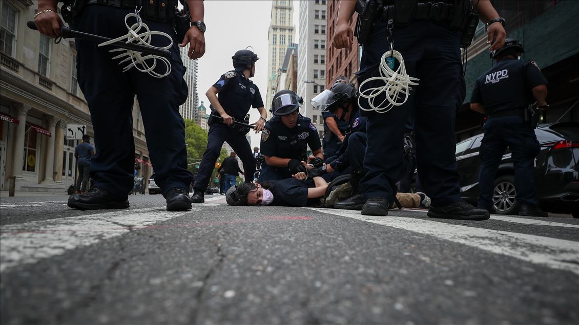 New York'ta polisten "ICE" karşıtı protestoya müdahale