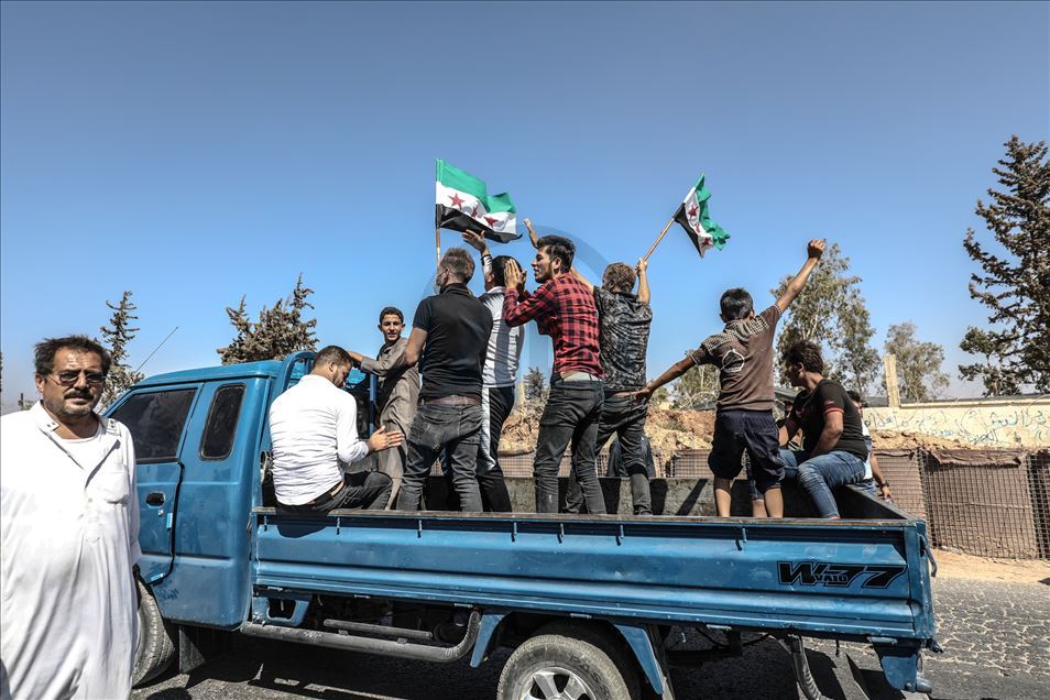 سوريا.. أهالي إدلب يتظاهرون تأييدًا للوجود العسكري التركي