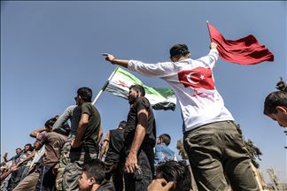 سوريا.. أهالي إدلب يتظاهرون تأييدًا للوجود العسكري التركي