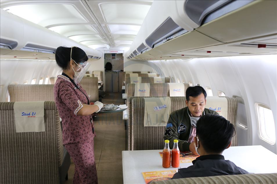 Indonezija: Boeing 737 pretvoren u restoran
