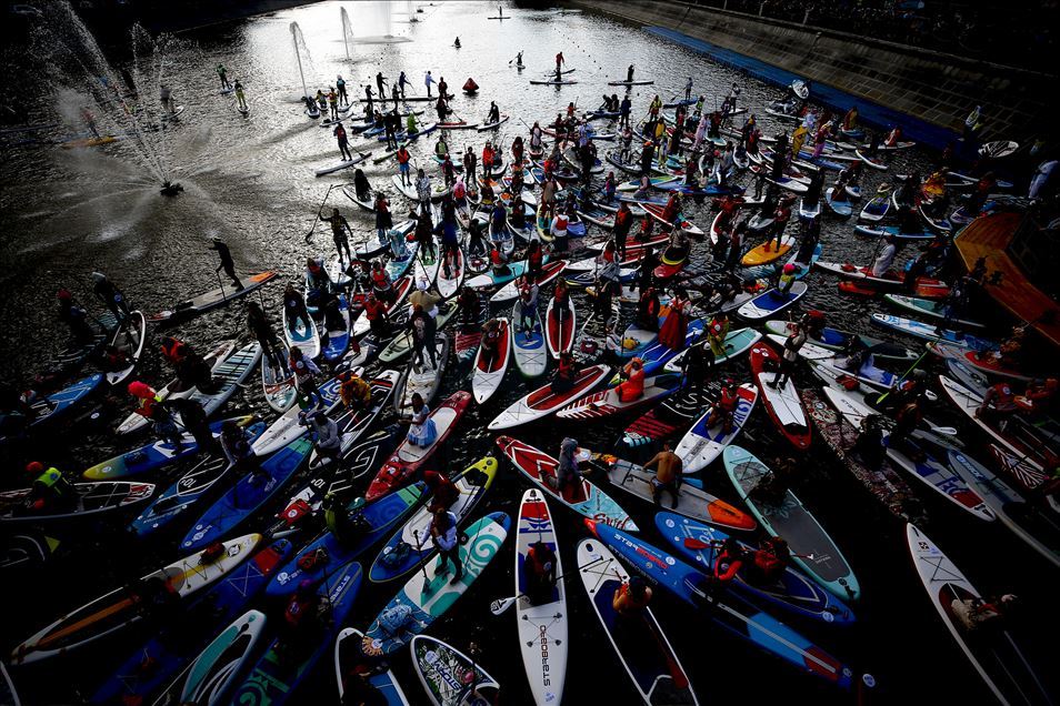 Moskova'da kürek sörfü (SUP) festivali