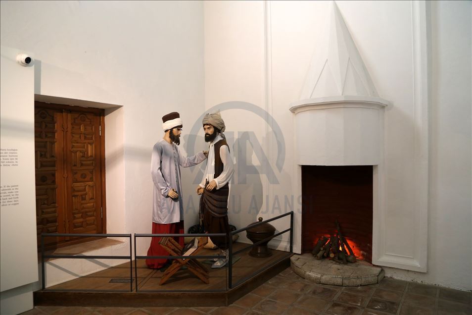 Osmanlı'da "insana verilen değerin" anlatıldığı müze ziyaretçileri kendine çekiyor 
