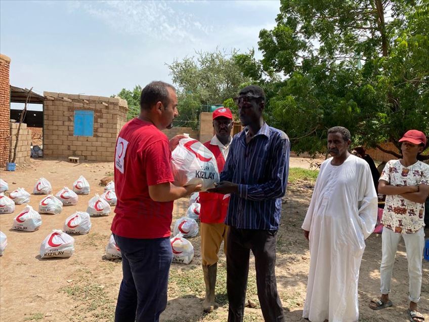 Türk Kızılay, Sudan'da sel mağduru ailelere insani yardım ulaştırdı