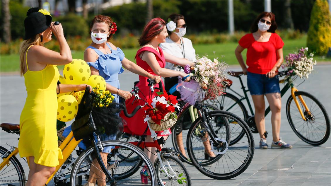 'Fancy Women Bike Ride' in Turkey's Izmir