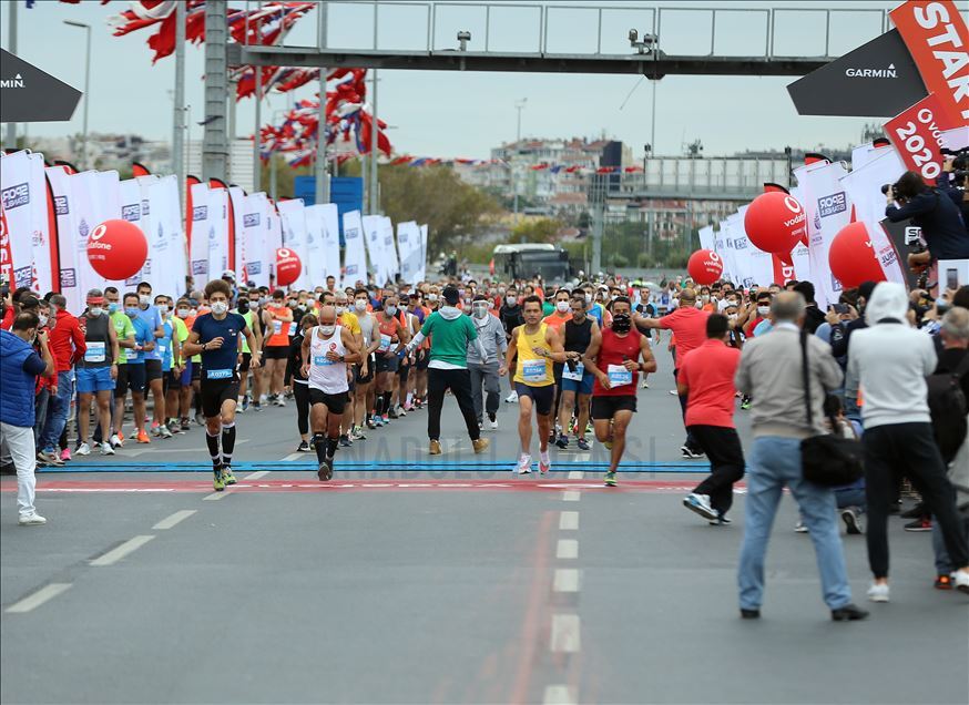 Mbahet gjysëm maratona "Vodafone Istanbul"