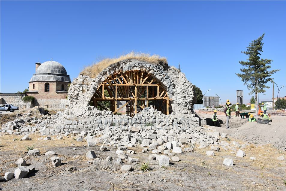 Malatya'daki 700 yıllık Şahabiyye-i Kübra Medresesi ayağa kaldırılacak