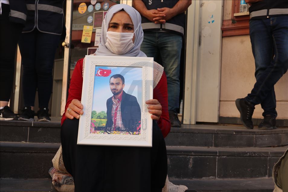 Nobeta ewladan a dayikên Diyarbekirê bi biryardarî dewam dike