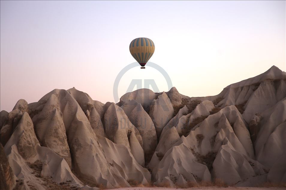 کاپادۆکیا.. دەستپێکردنەوەی چالاکییەکانی ھەڵدانی باڵۆنەکان