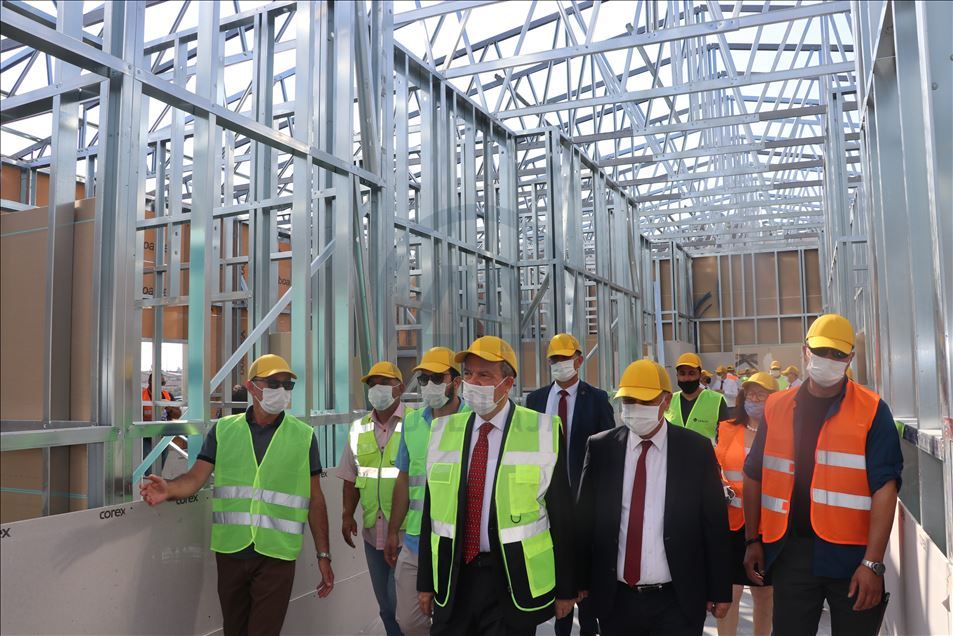 KKTC Başbakanı Tatar, Acil Durum Hastanesi inşaatında incelemelerde bulundu:

