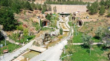 Sivas'ın "Hobbit evleri" pandemi sürecinde ilgi görüyor