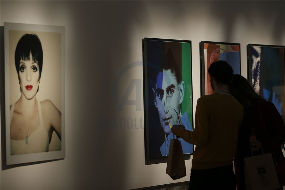 “Ben, Andy Warhol" sergisi Moskova'da 