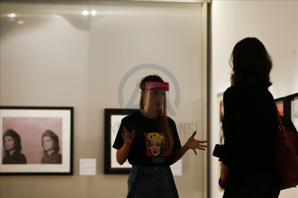 “Ben, Andy Warhol" sergisi Moskova'da 