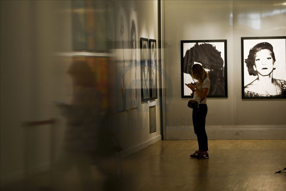 “Ben, Andy Warhol" sergisi Moskova'da 