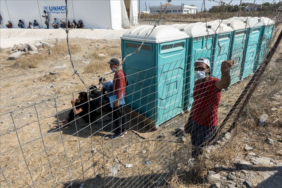Vuajtjet e refugjatëve në ishullin grek Lesbos nuk kanë fund