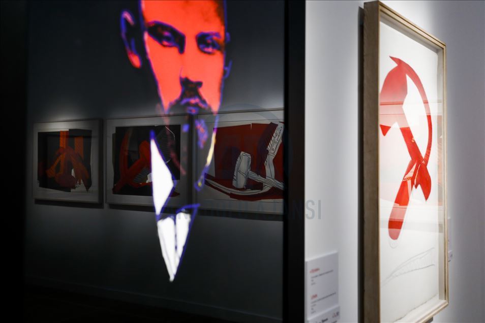 “Ben, Andy Warhol" sergisi Moskova'da 