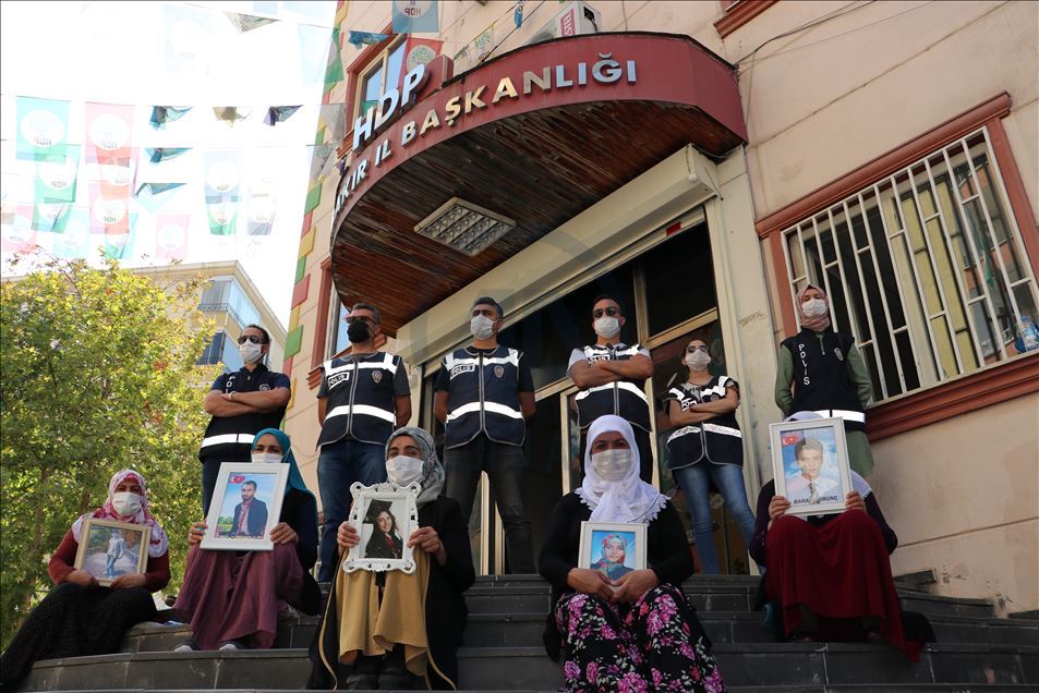"Dayikên Diyarbekirê" kêfxweş in ku ewladekî din jî vegeriya
