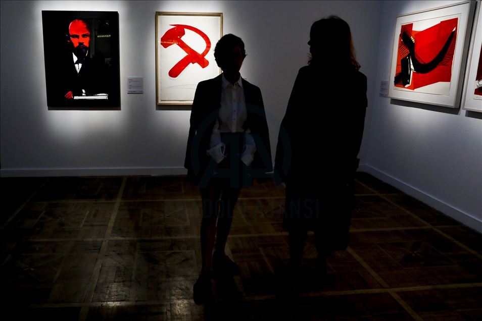 “Ben, Andy Warhol" sergisi Moskova'da 