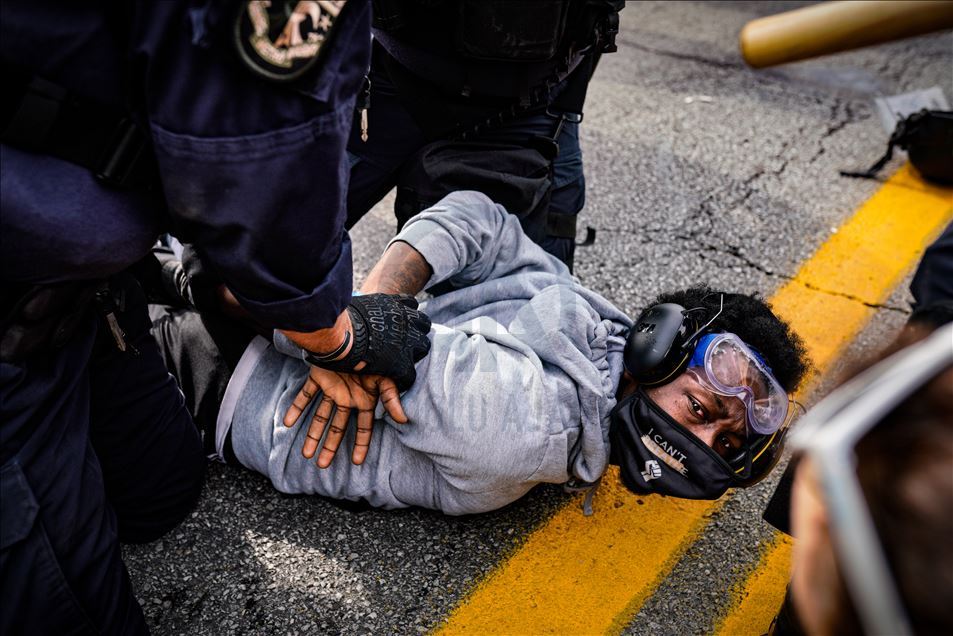 ABD'de, polisten ırkçılık karşıtı göstericilere müdahale