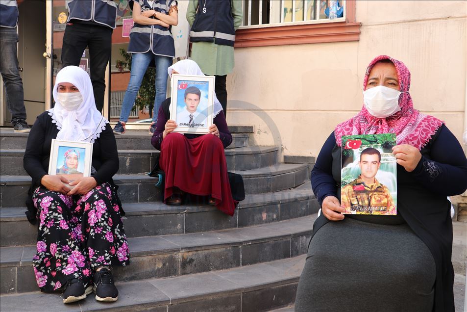 "Dayikên Diyarbekirê" kêfxweş in ku ewladekî din jî vegeriya