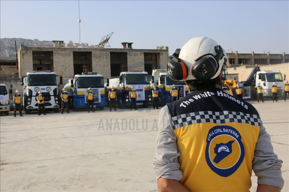 Kumsipî li Îdlibê rêça şer paqij dikin