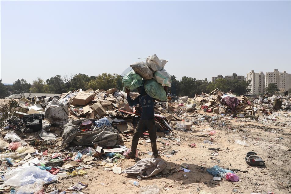 Libyalılar, iç savaşın gölgesinde ağırlaşan yaşam şartlarıyla boğuşuyor
