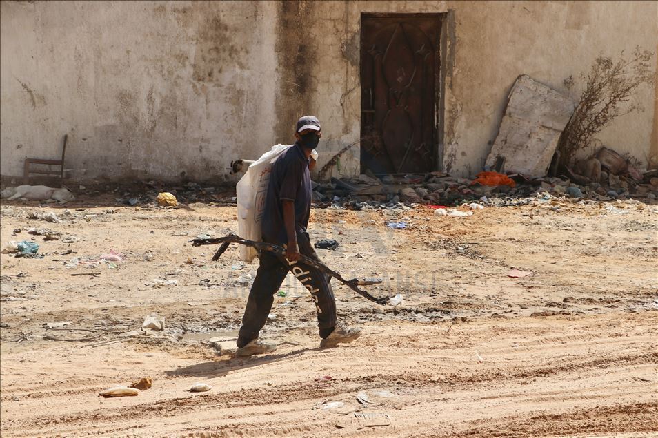 Libyalılar, iç savaşın gölgesinde ağırlaşan yaşam şartlarıyla boğuşuyor
