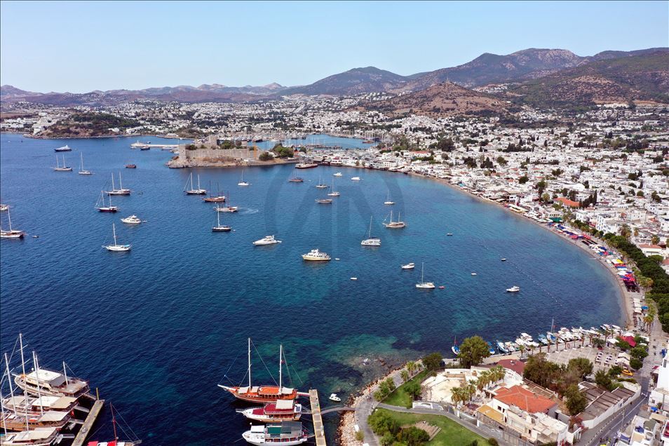 İngiliz turistler Muğla'dan vazgeçemiyor