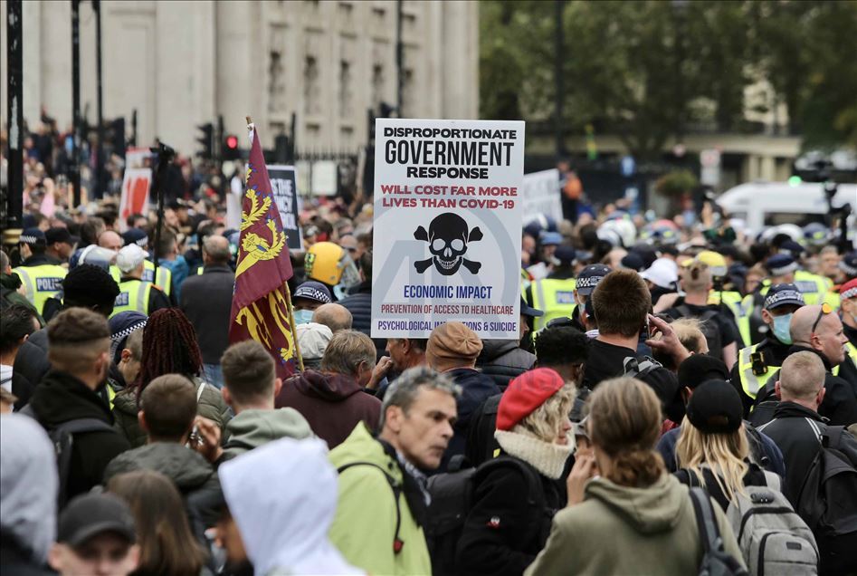 Disturbios durante marcha contra el confinamiento en Londres