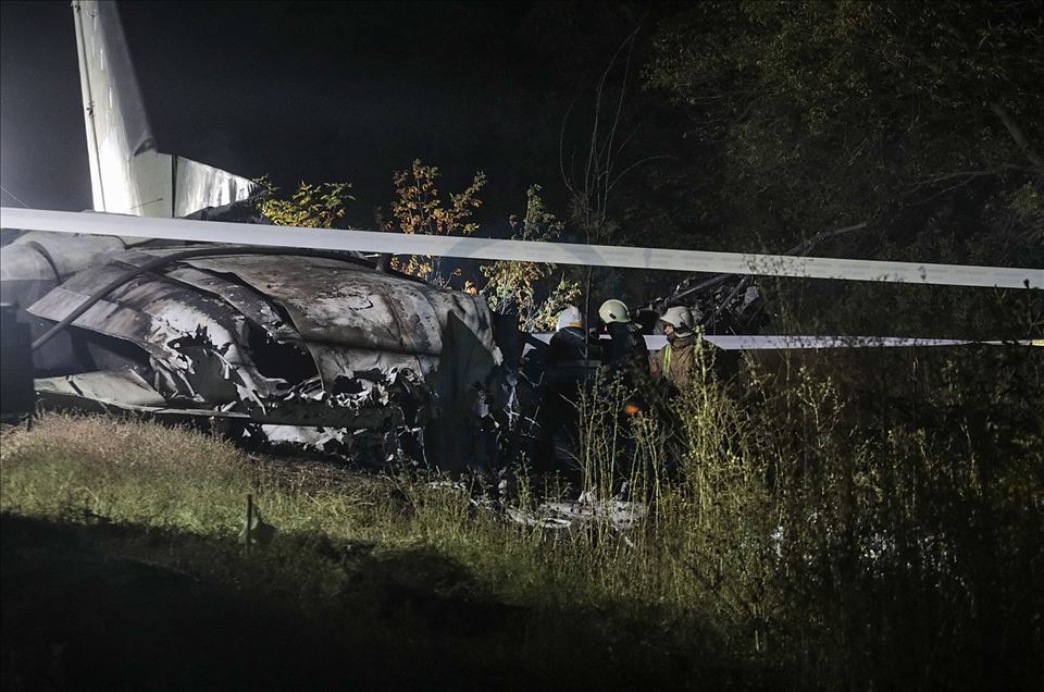 Ukrayna'nın Harkov bölgesinde askeri uçağın düşmesi sonucu 22 kişi öldü
