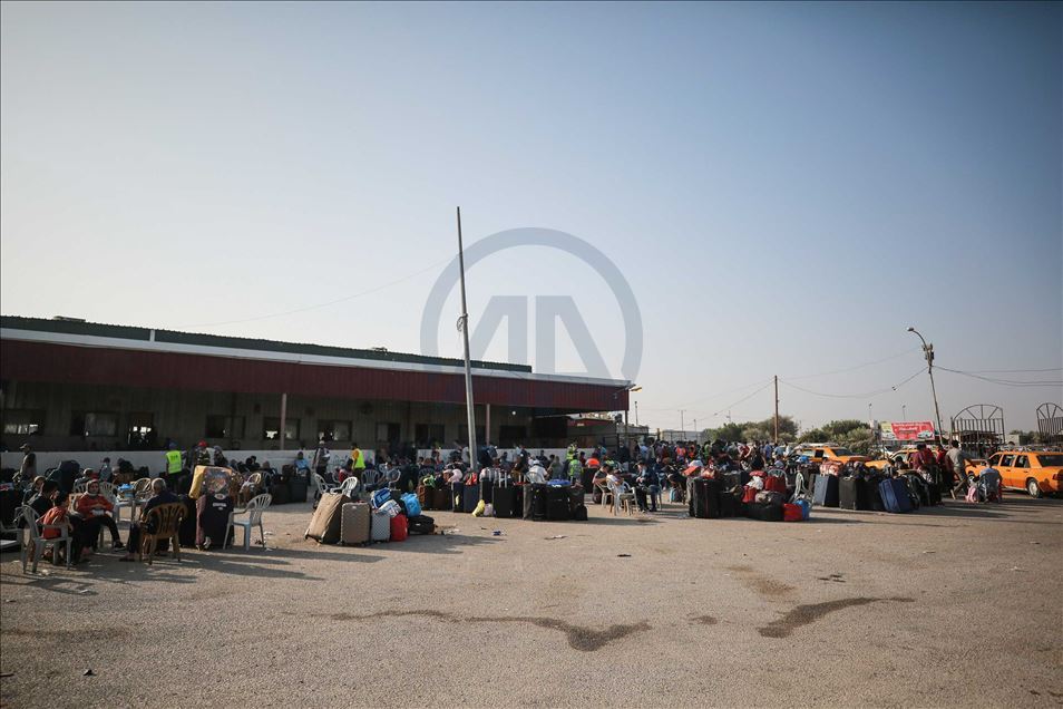 استأنفت السلطات المصرية، الاثنين،