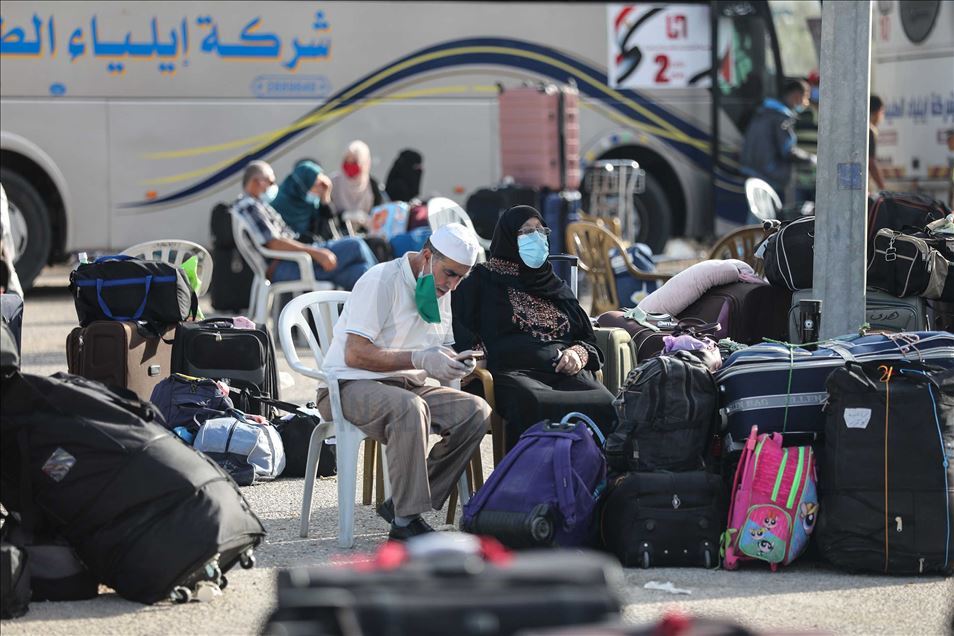 استأنفت السلطات المصرية، الاثنين،