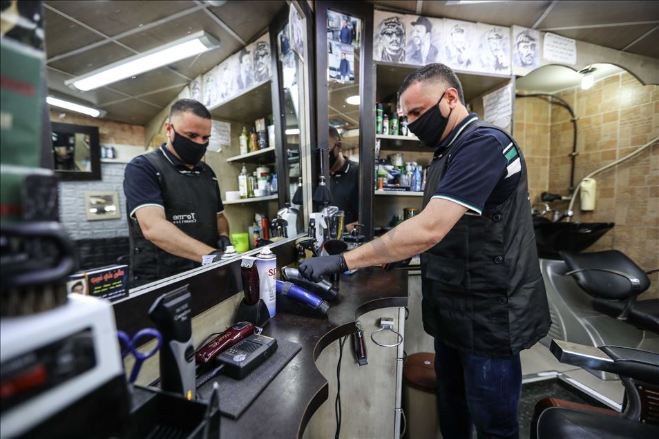 مع اندلاع موجة ثانية من فيروس كوفيد