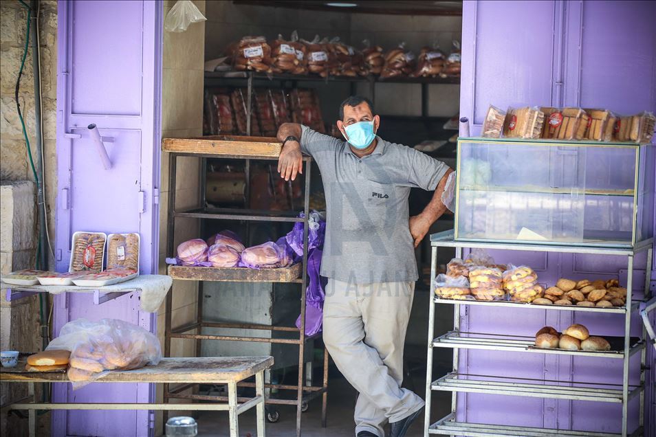 مع اندلاع موجة ثانية من فيروس كوفيد