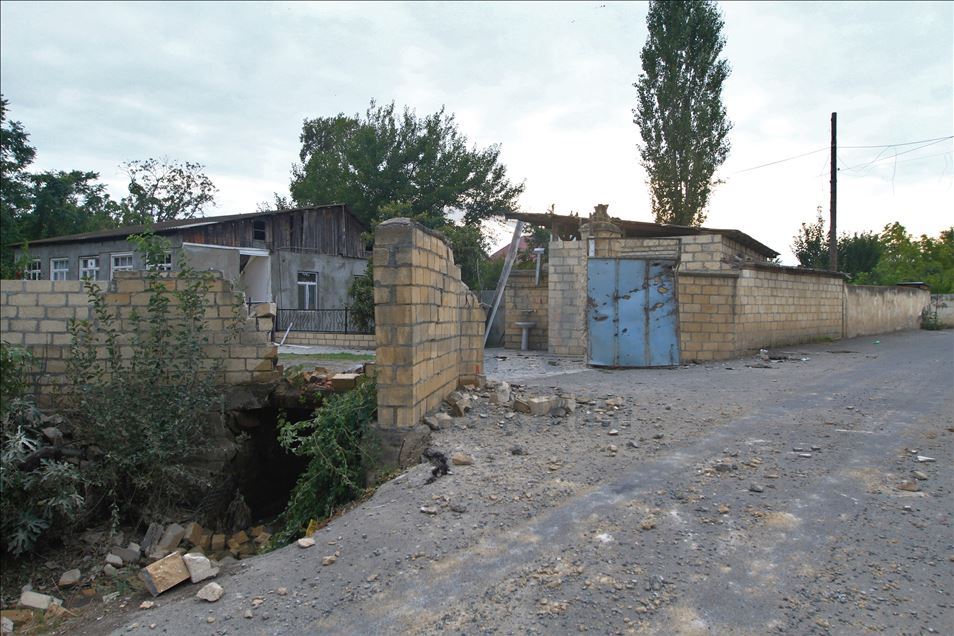 Армия Армении обстреливает мирные села Азербайджана