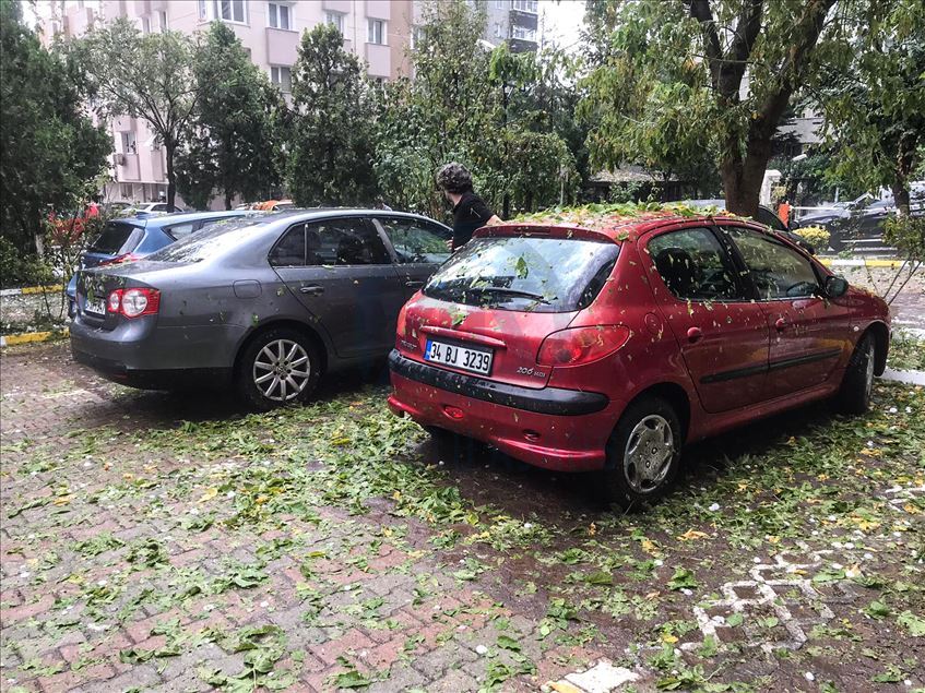 İstanbul'un bazı kesimlerinde sağanak etkili oldu