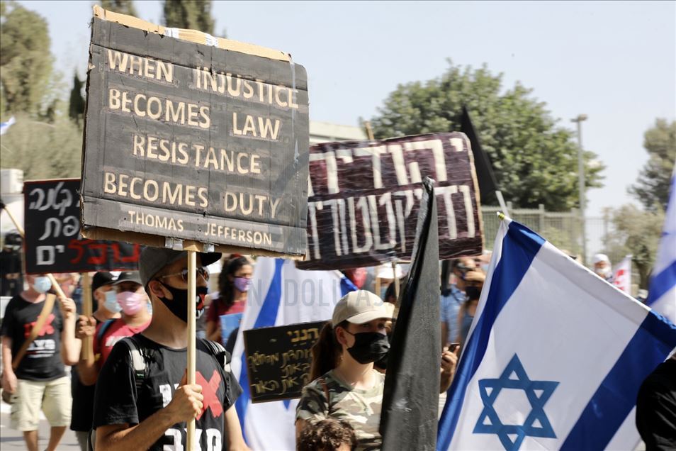 İsrail’de Netanyahu karşıtı gösterilerin sınırlandırılması planı protesto edildi