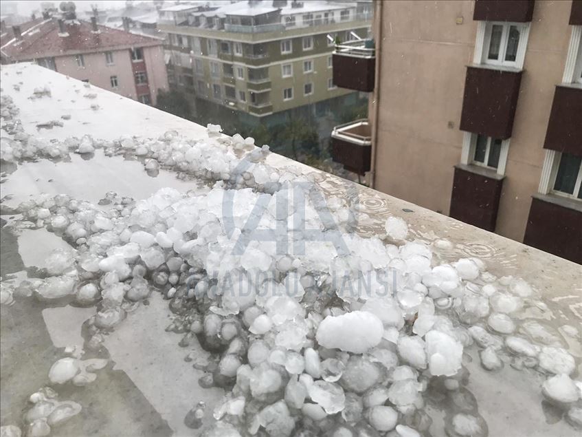 İstanbul'un bazı kesimlerinde sağanak etkili oldu