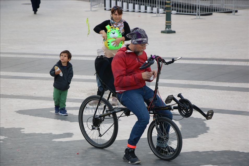 Me ngasje të biçikletave, qytetarët e Shkupit kërkojnë infrastrukturë të sigurt për çiklizëm
